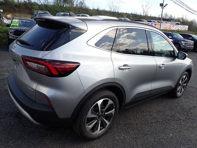 Used 2023 Ford Escape Platinum image 10