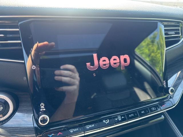 Used 2022 Jeep Wagoneer Series II w/ Premium Group I AWD/4WD image 22