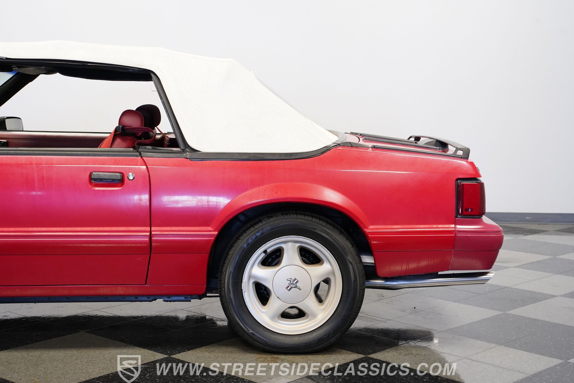 Used 1992 Ford Mustang LX RWD image 25