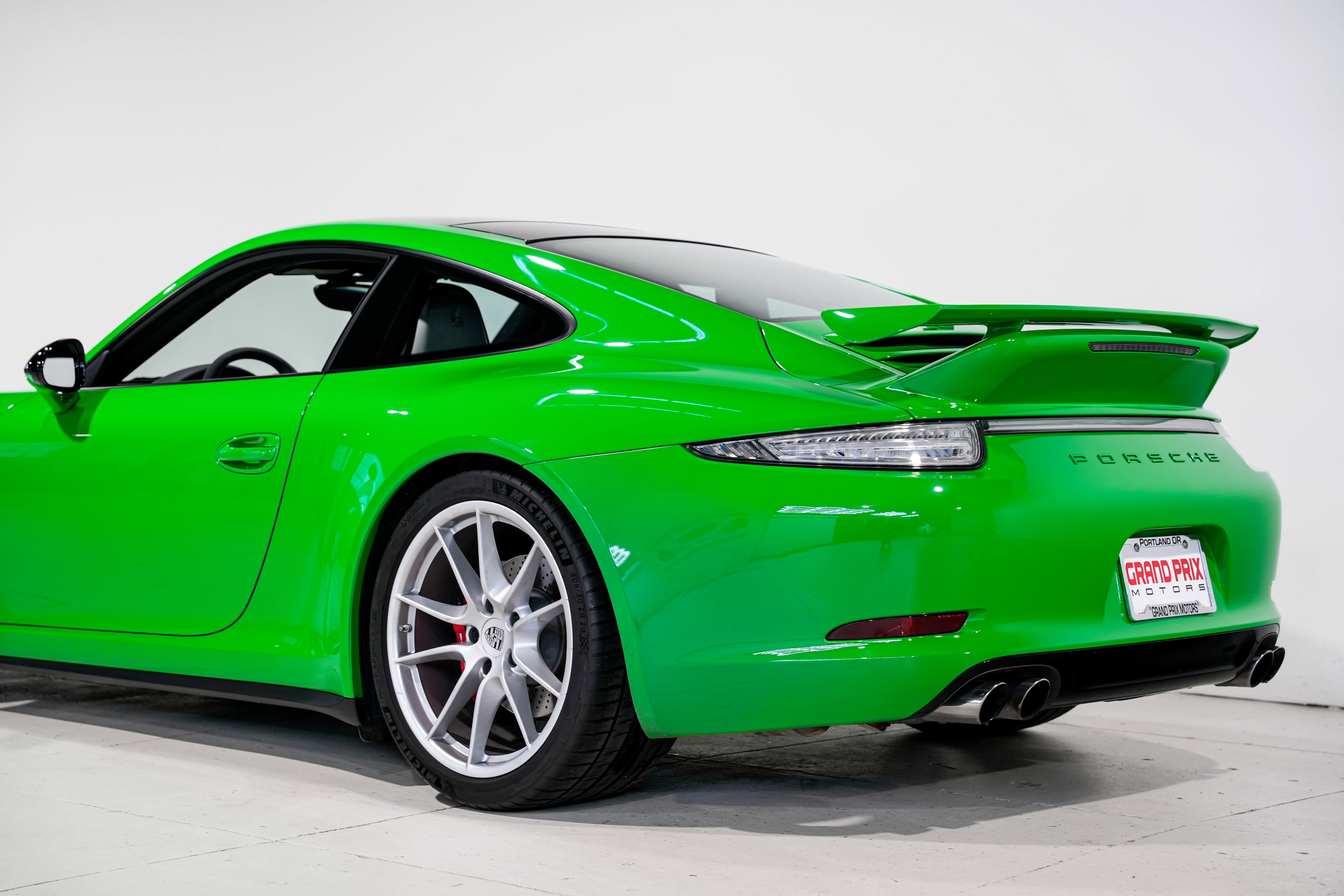 Used 2014 Porsche 911 Carrera 4S image 38