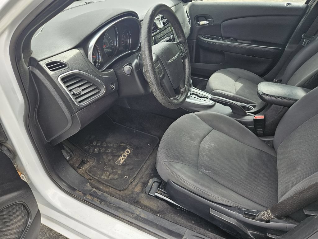 Used 2012 Chrysler 200 LX FWD image 11