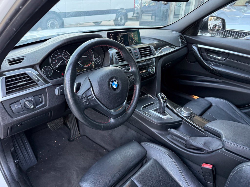 Used 2018 BMW 330i Sedan RWD image 7