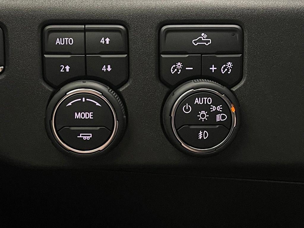 Used 2024 Chevrolet Silverado 1500 LT Trail Boss w/ Convenience Package II AWD/4WD image 22