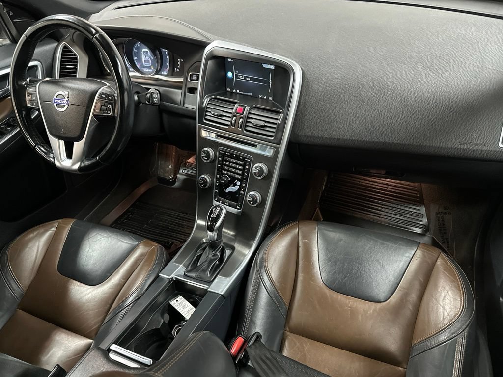 Used 2015 Volvo XC60 T6 AWD/4WD image 12