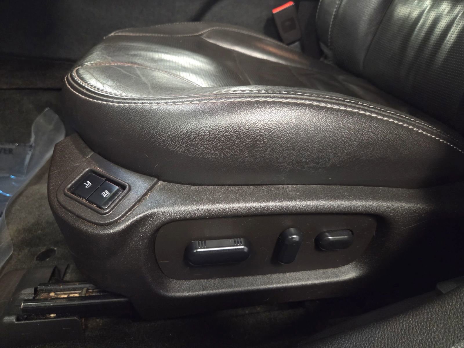 Used 2016 Ford Taurus Limited w/ Equipment Group 301A image 39