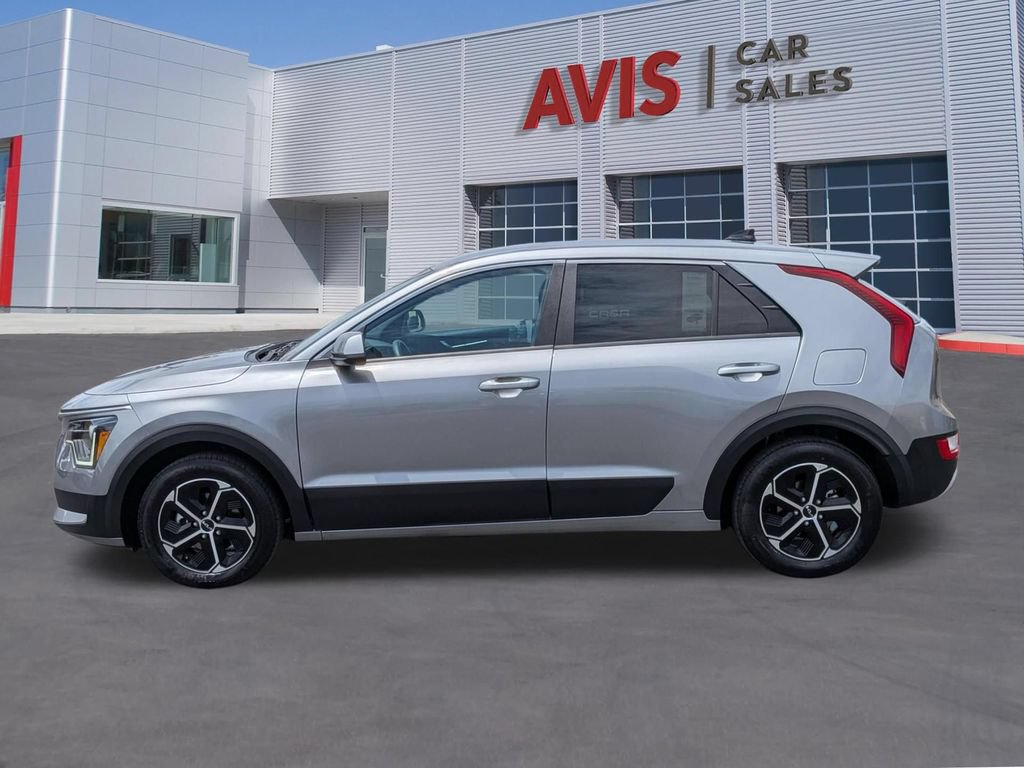 Used 2025 Kia Niro LX FWD image 10
