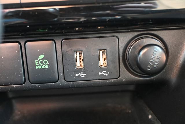 Used 2024 Mitsubishi Eclipse Cross AWD image 29