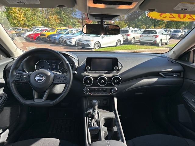Used 2025 Nissan Sentra S image 10