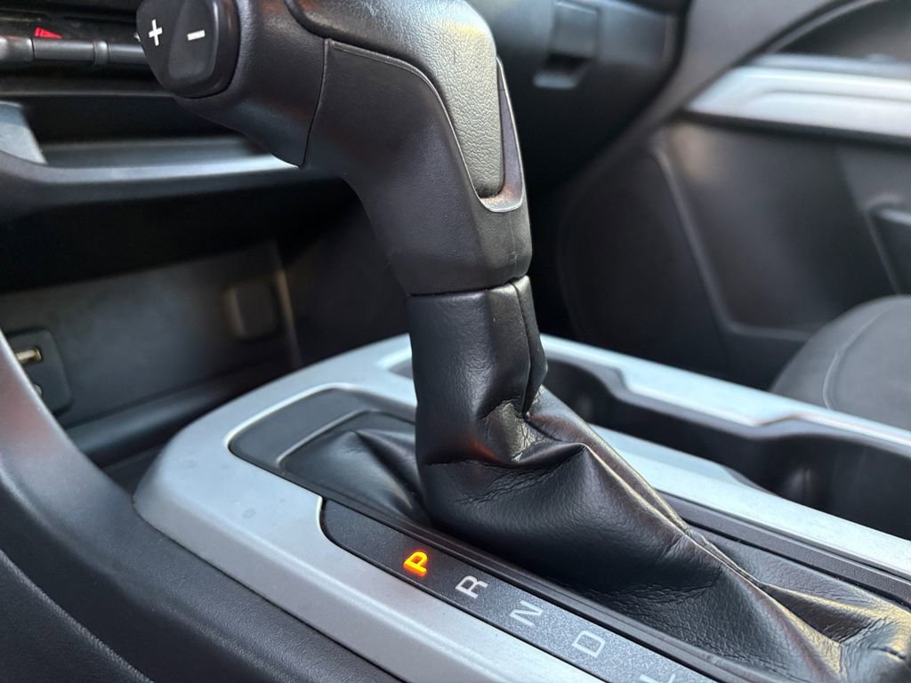 Used 2018 Chevrolet Colorado LT w/ LT Convenience Package RWD image 23