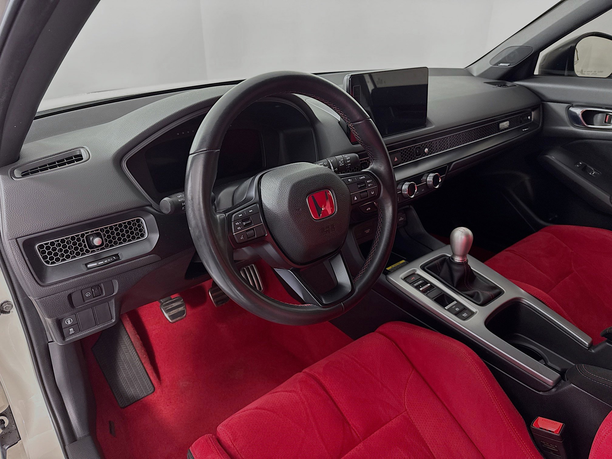 Used 2023 Honda Civic Type R image 9