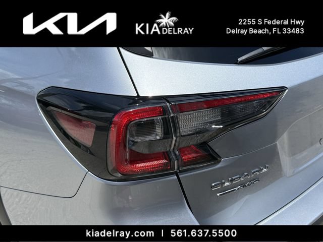 Used 2023 Subaru Outback Touring AWD/4WD image 7