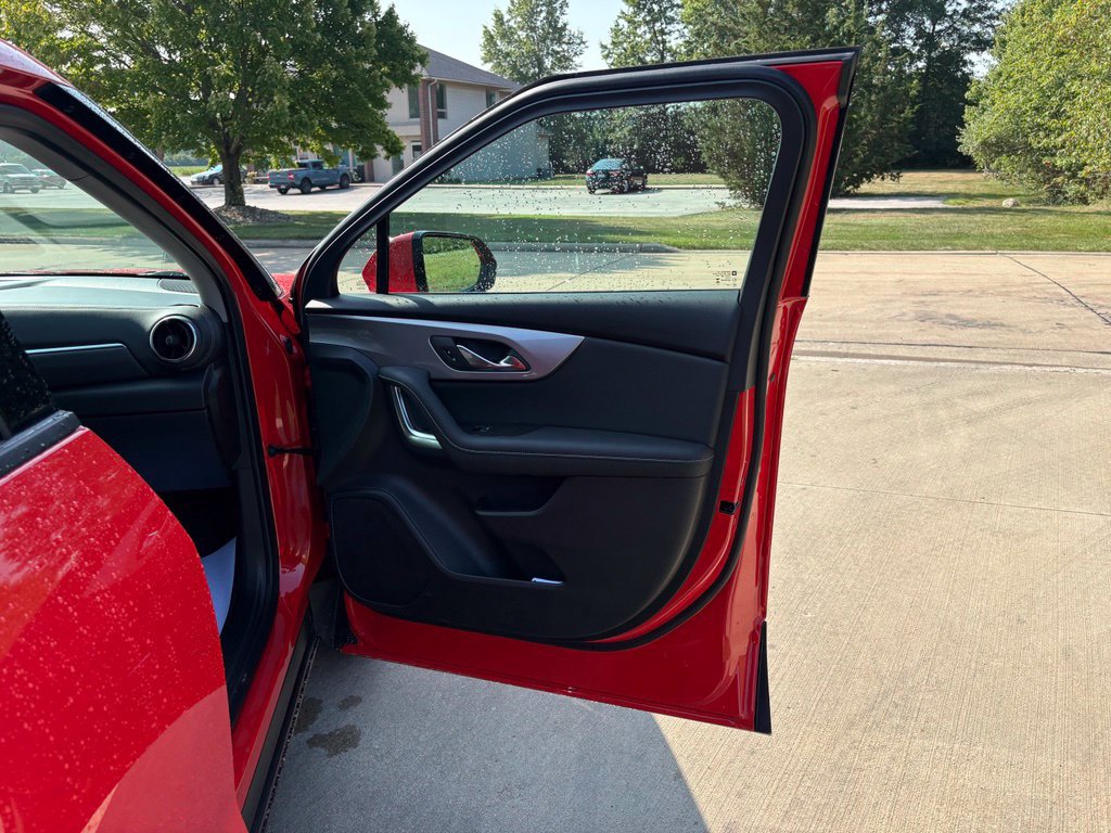 New 2026 Chevrolet Blazer LT w/ LPO, Floor Liner Package FWD image 24