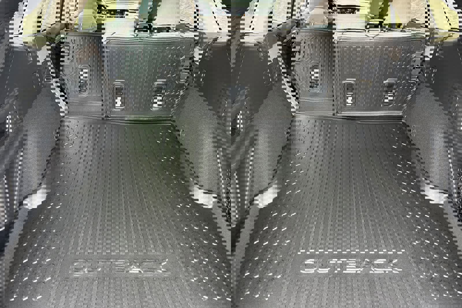 Certified 2025 Subaru Outback Premium image 14