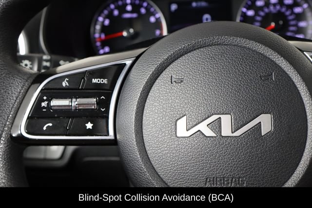 Used 2023 Kia Forte LXS w/ LXS Technology Package FWD image 8