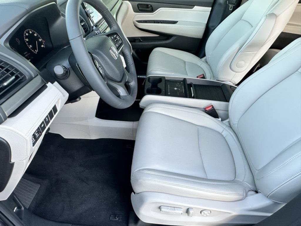 New 2026 Honda Odyssey EX-L image 7