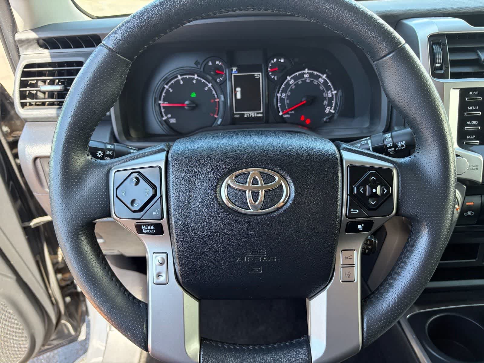 Used 2024 Toyota 4Runner SR5 AWD/4WD image 12