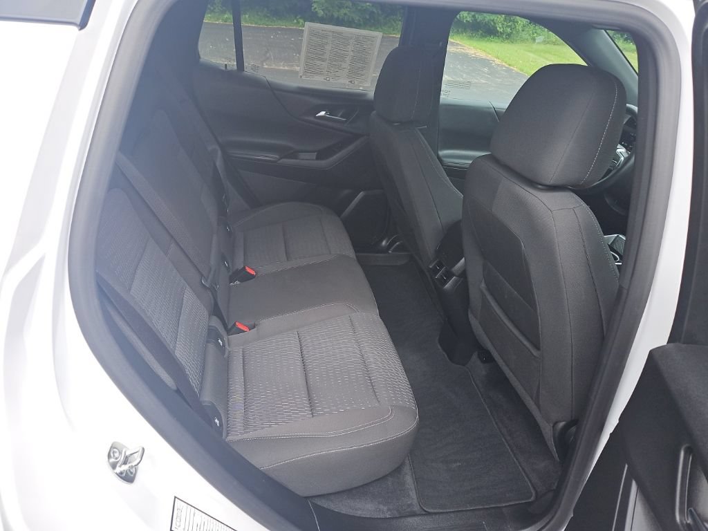 Used 2025 Chevrolet Equinox LT AWD/4WD image 29