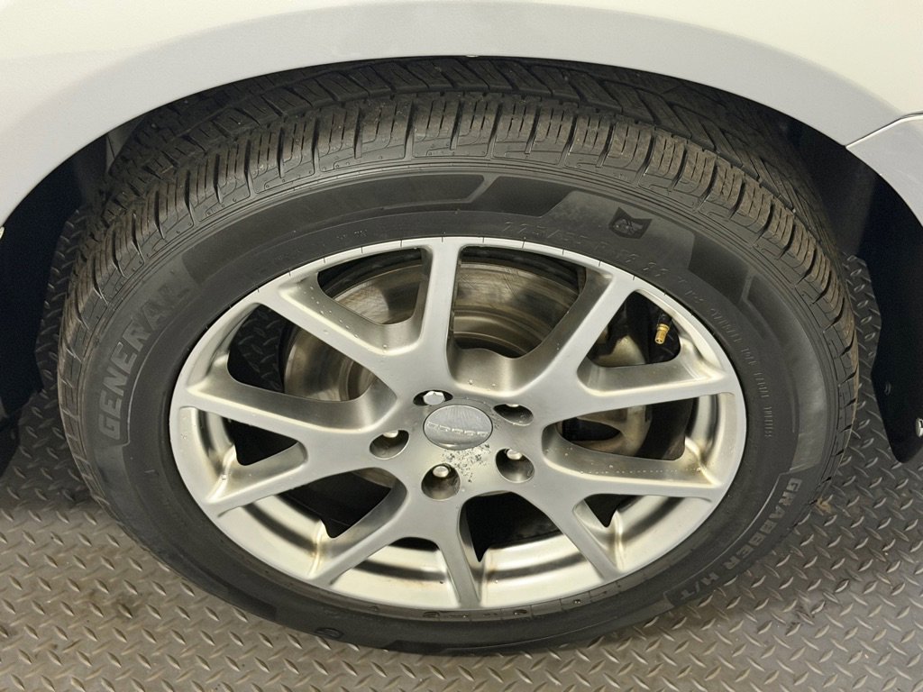 Used 2015 Dodge Journey R/T w/ Flexible Seating Group image 19