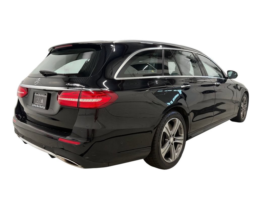 Used 2017 Mercedes-Benz E 400 4MATIC Wagon image 4