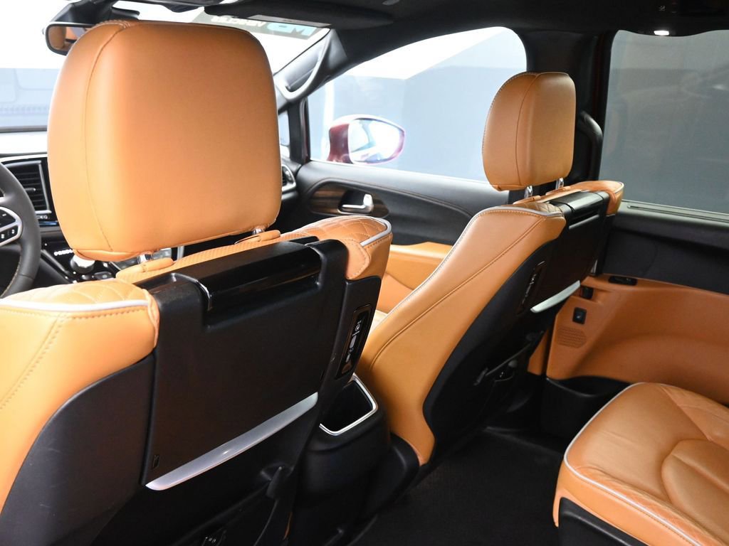 Used 2022 Chrysler Pacifica Pinnacle image 23