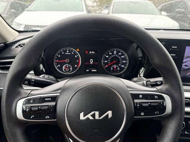 Used 2023 Kia K5 LXS image 26