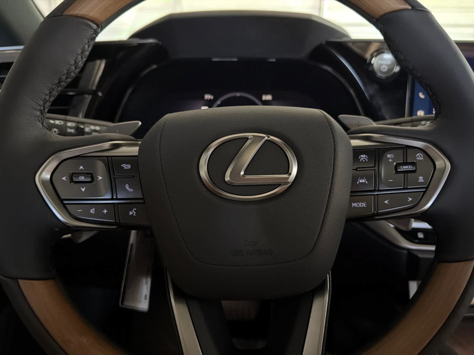 New 2026 Lexus RX 350h w/ Convenience Package AWD/4WD image 24
