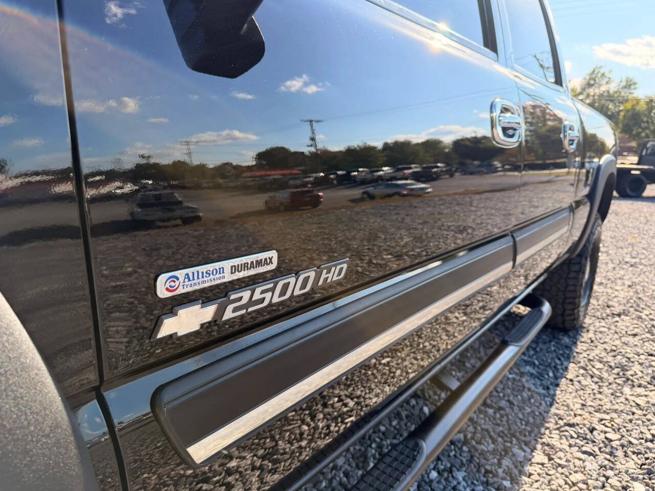 Used 2007 Chevrolet Silverado 2500 LT w/ Heavy-Duty Power Package AWD/4WD image 12