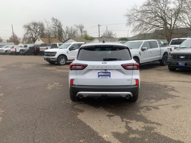 New 2025 Ford Escape SE w/ Class II Trailer Tow Package image 6
