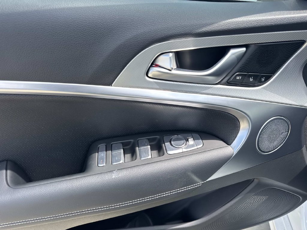 New 2026 Genesis G70 2.5T Prestige RWD image 21