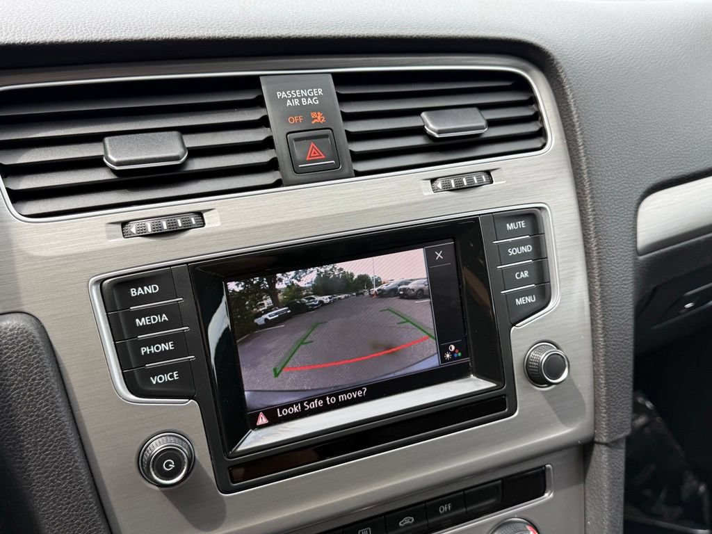 Used 2015 Volkswagen Golf TDI S FWD image 16