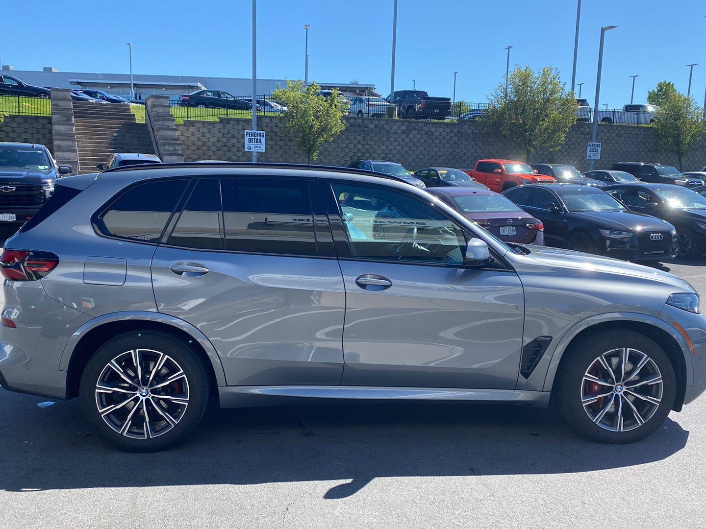 Certified 2024 BMW X5 xDrive40i w/ M Sport Package AWD/4WD image 2