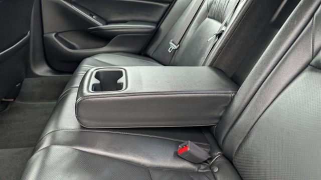 Used 2021 Honda Accord Sport Special Edition image 11