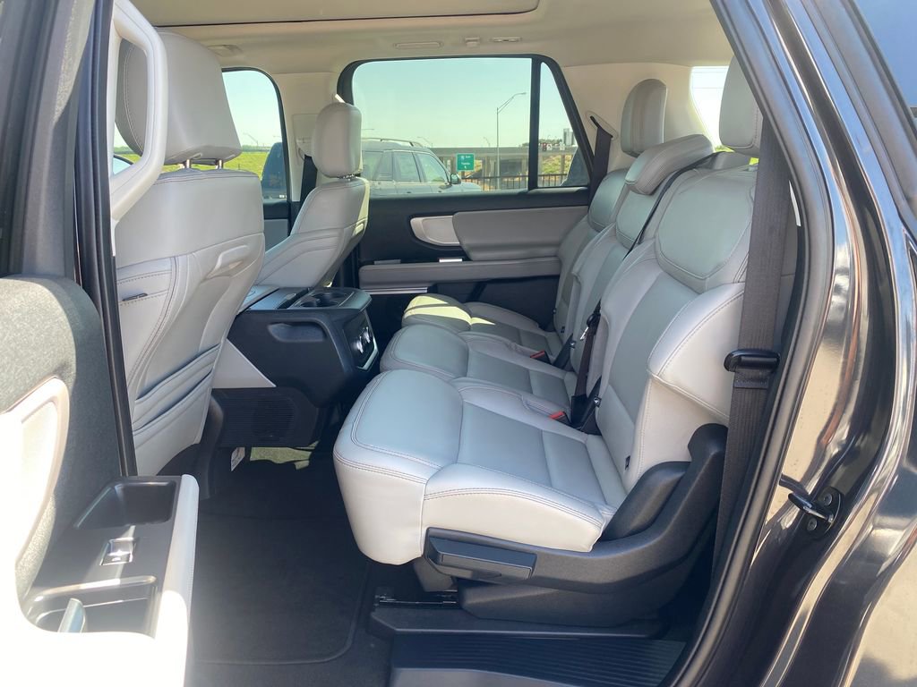 Used 2025 Ford Expedition Max Active AWD/4WD image 25