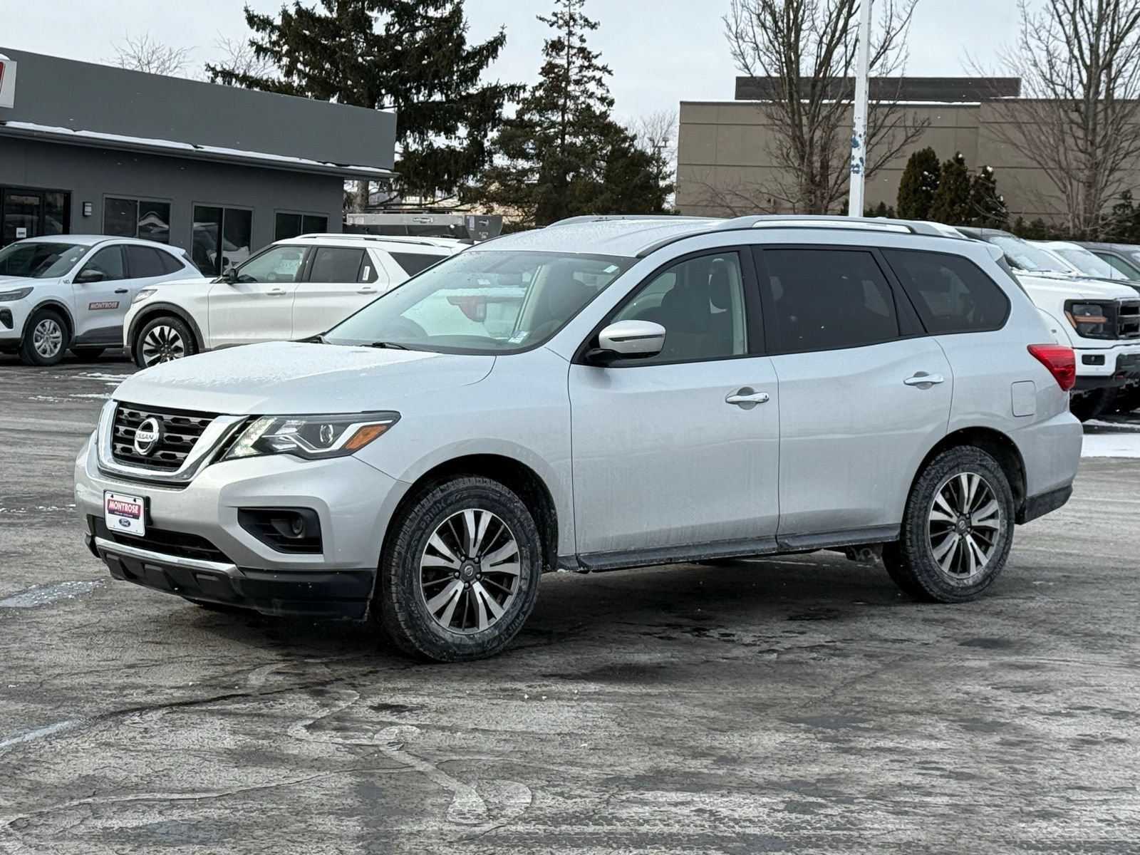 Used 2019 Nissan Pathfinder S AWD/4WD image 7