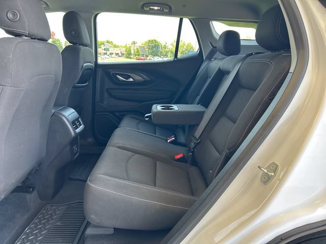 Used 2023 GMC Terrain SLE w/ Elevation Edition FWD image 7