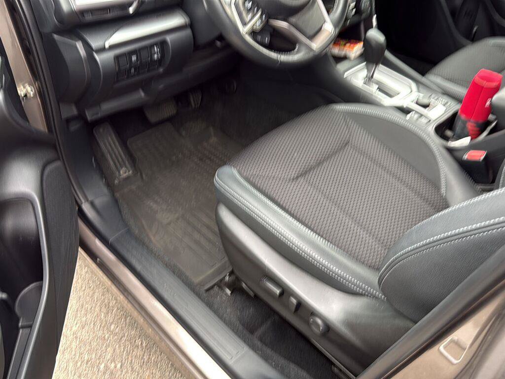 Used 2022 Subaru Forester Premium AWD/4WD image 20