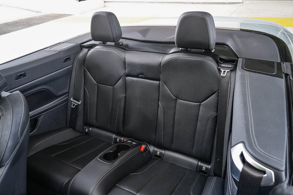 Used 2024 BMW M440i Convertible w/ Premium Package RWD image 18