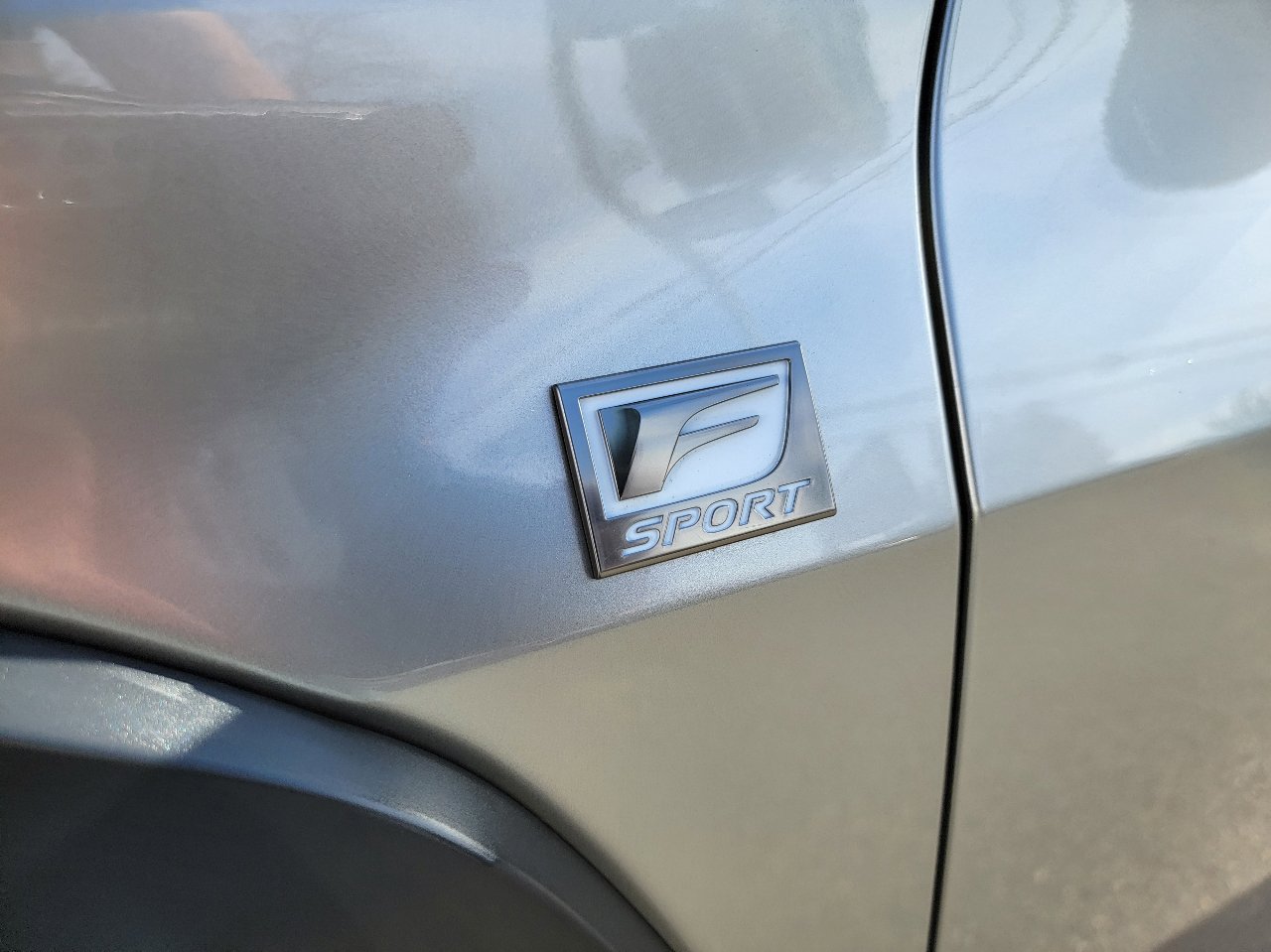 Used 2019 Lexus UX 200 F Sport w/ F Sport Premium Package image 15