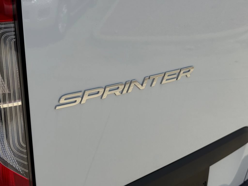 Used 2025 Mercedes-Benz Sprinter 2500 image 9