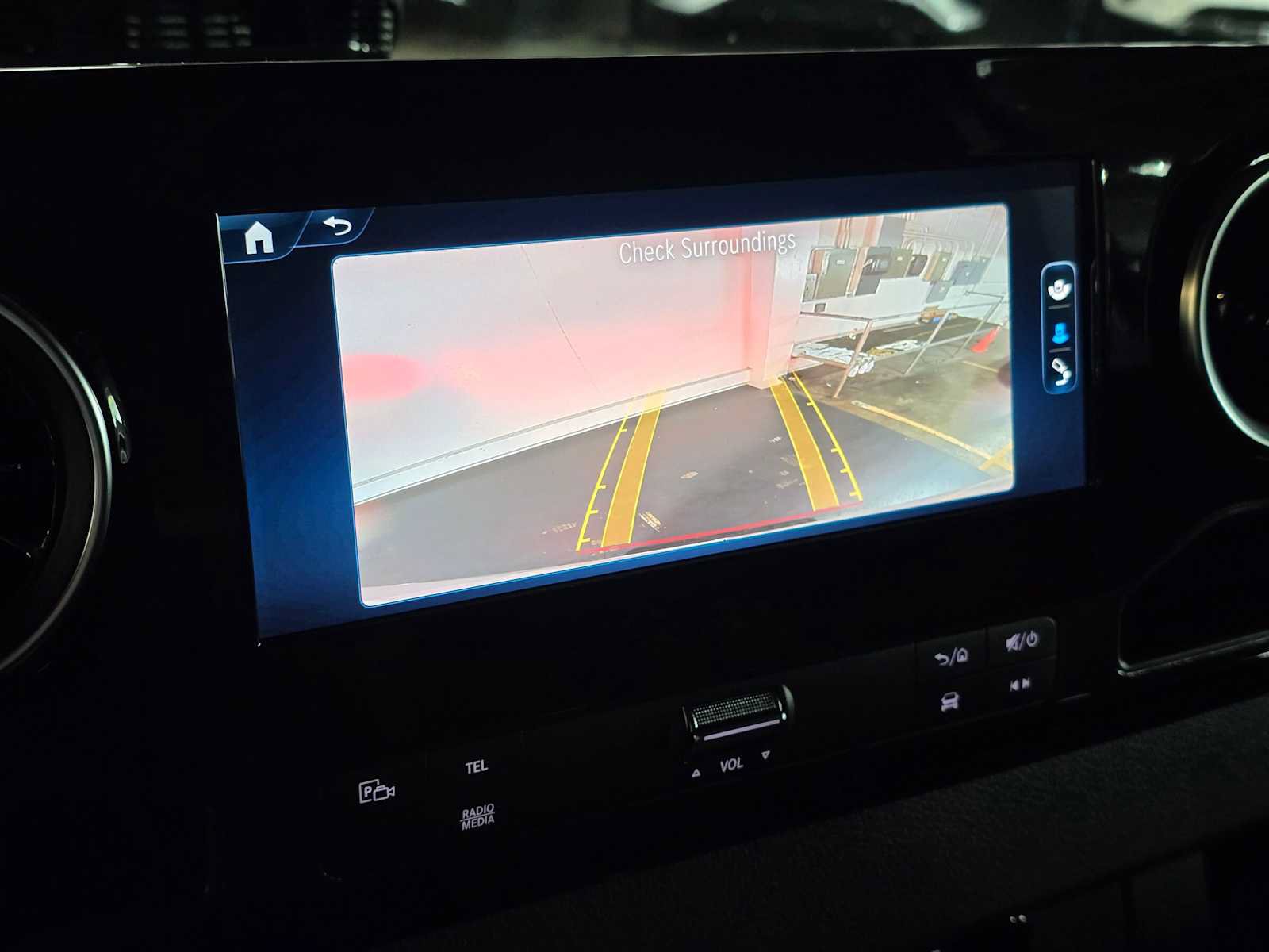 Used 2025 Mercedes-Benz Sprinter 2500 image 31