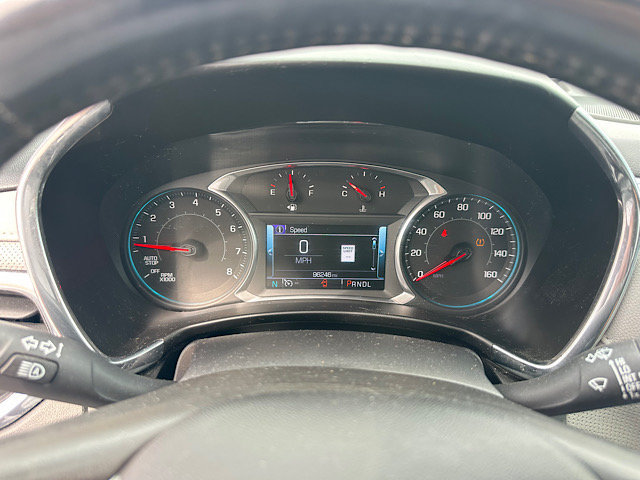 Used 2018 Chevrolet Equinox Premier FWD image 32