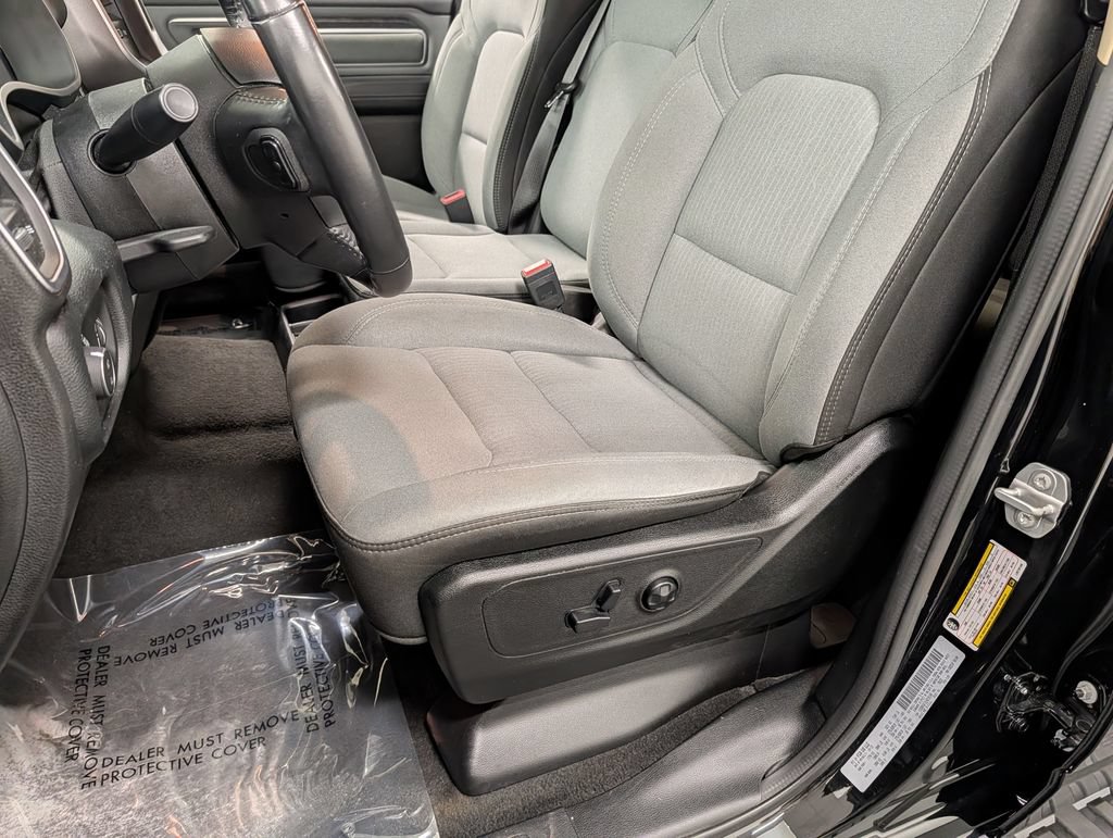 Used 2020 RAM 1500 Big Horn AWD/4WD image 11