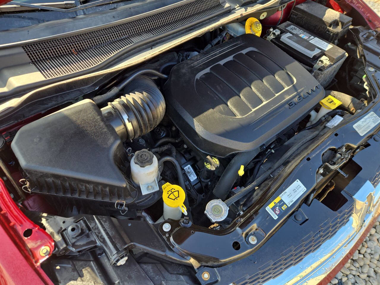 Used 2019 Dodge Grand Caravan SXT image 15