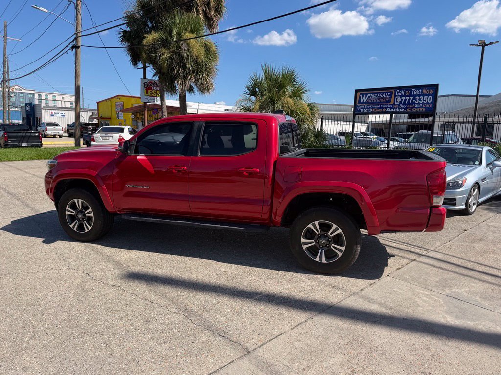 Used 2019 Toyota Tacoma TRD Sport RWD image 9