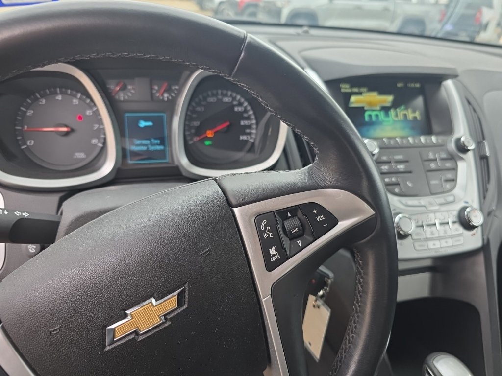 Used 2015 Chevrolet Equinox LT w/ Driver Convenience Package FWD image 10
