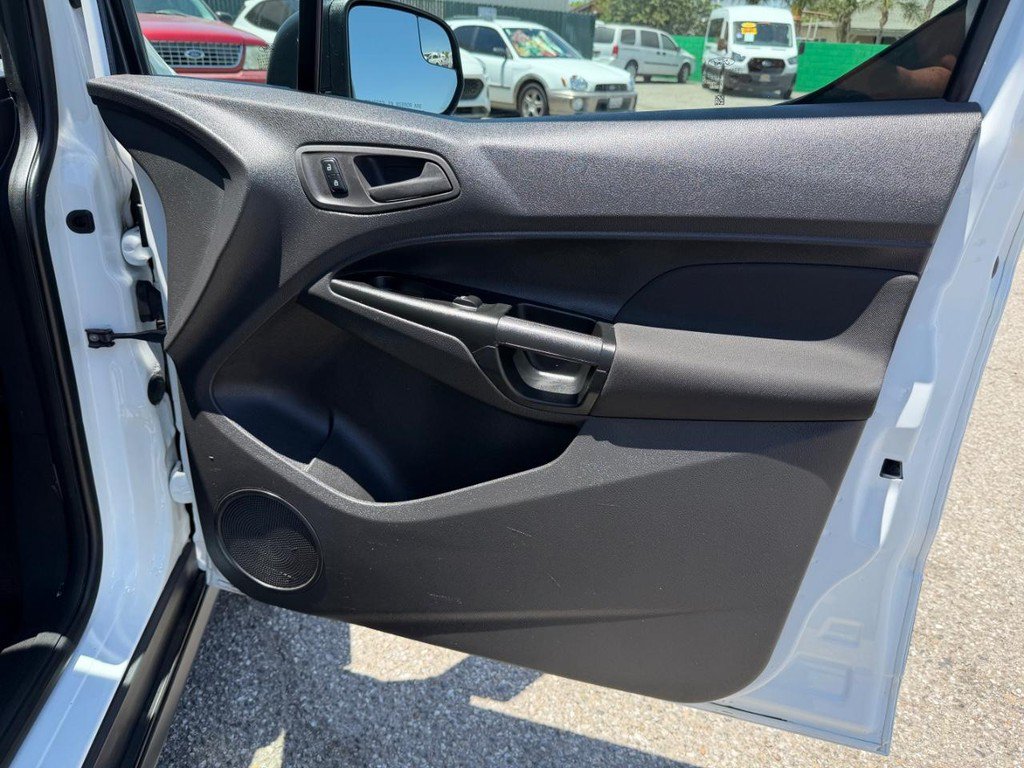 Used 2017 Ford Transit Connect XL FWD image 26