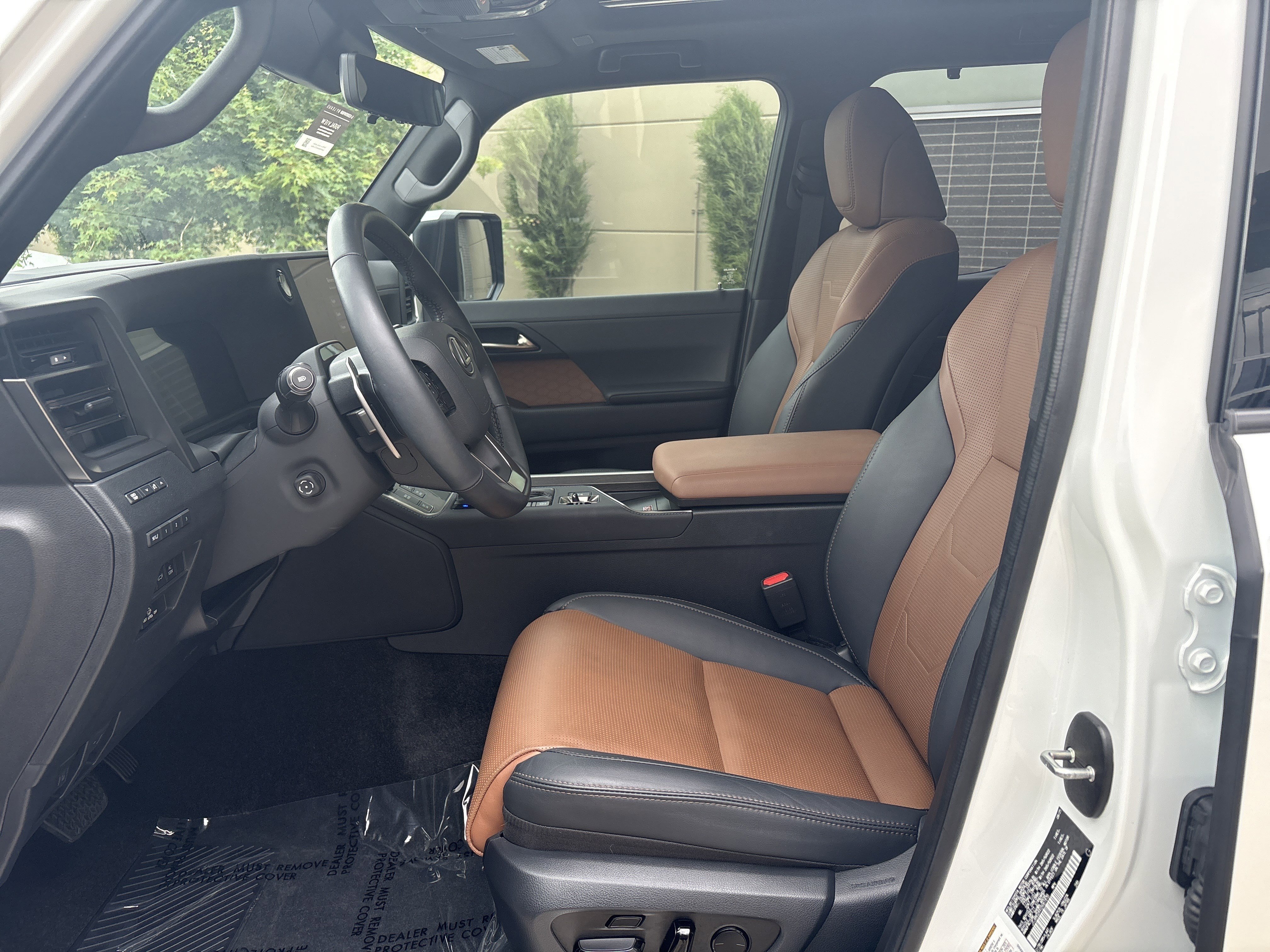 Certified 2025 Lexus GX 550 w/ Accessory Package (2T) AWD/4WD image 12
