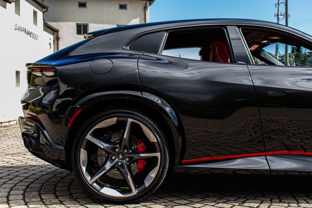 Certified 2024 Ferrari Purosangue AWD/4WD image 17