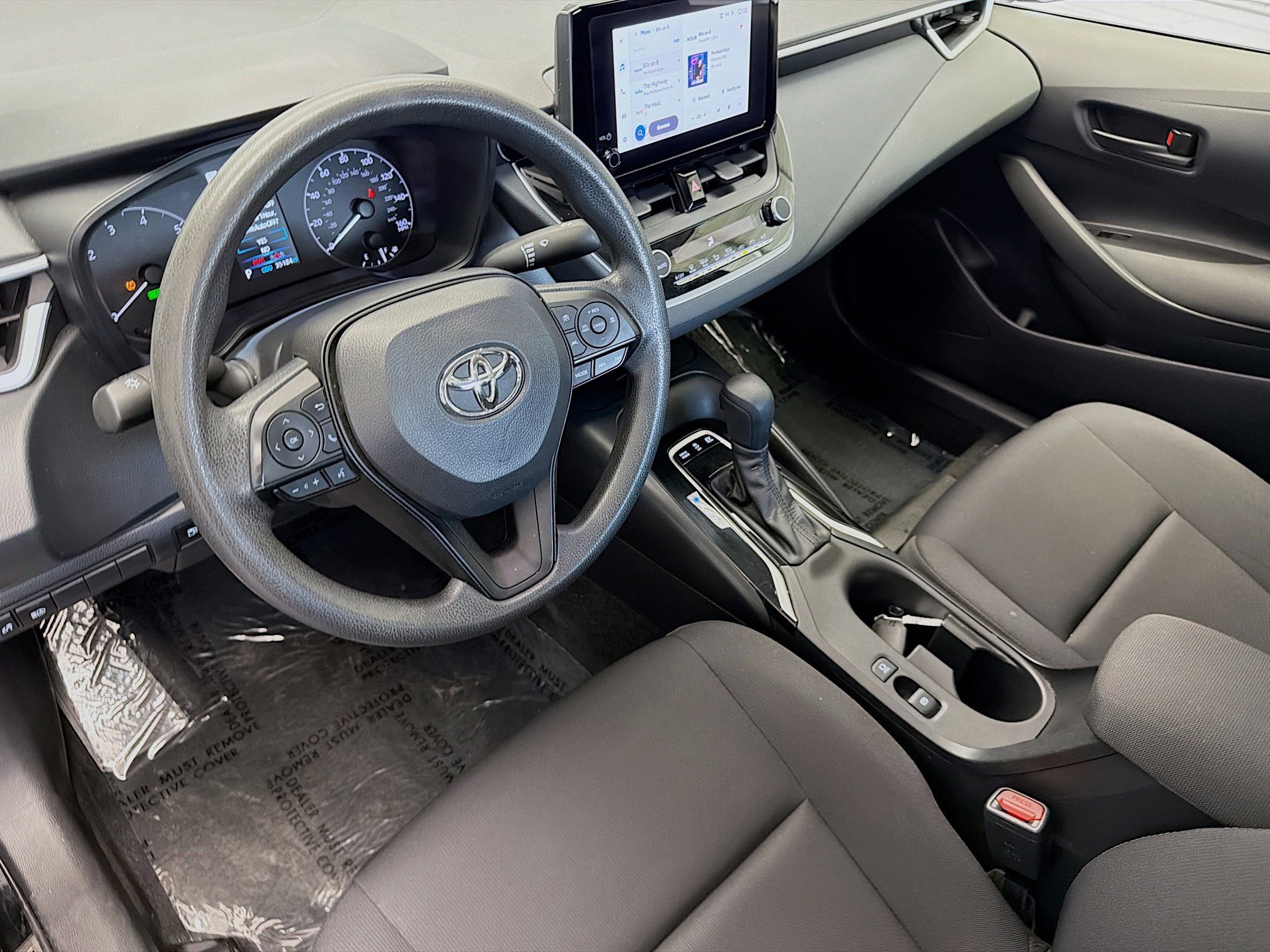Used 2025 Toyota Corolla LE w/ LE Premium Package FWD image 7