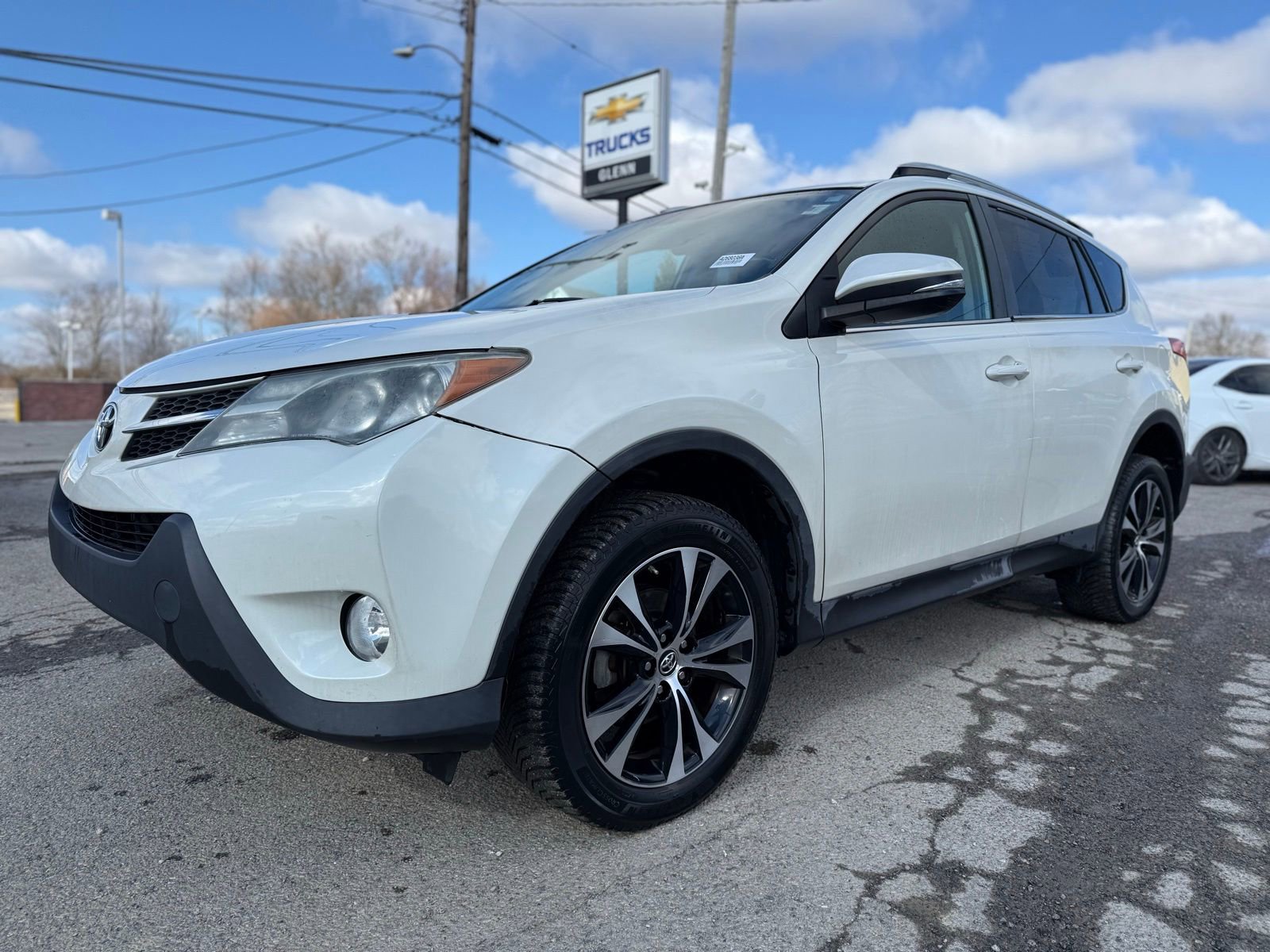 Used 2015 Toyota RAV4 Limited image 2